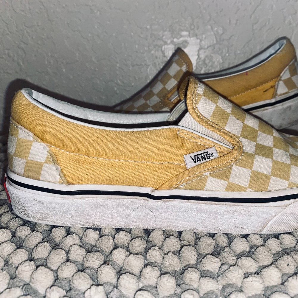 Vans Yellow Checkered Style, U.S. Woman Size 8.5